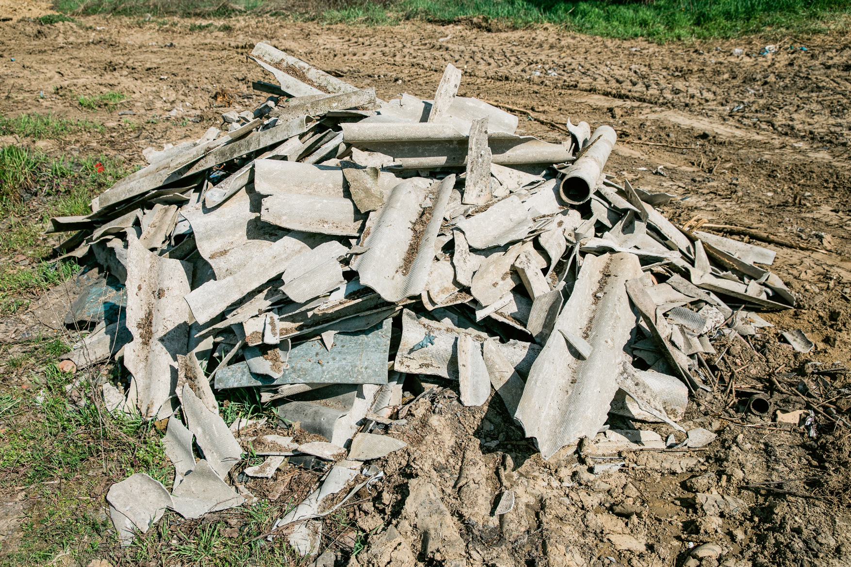 «Asbesthaltige Materialien» in der Gebäudehüllen-Branche
